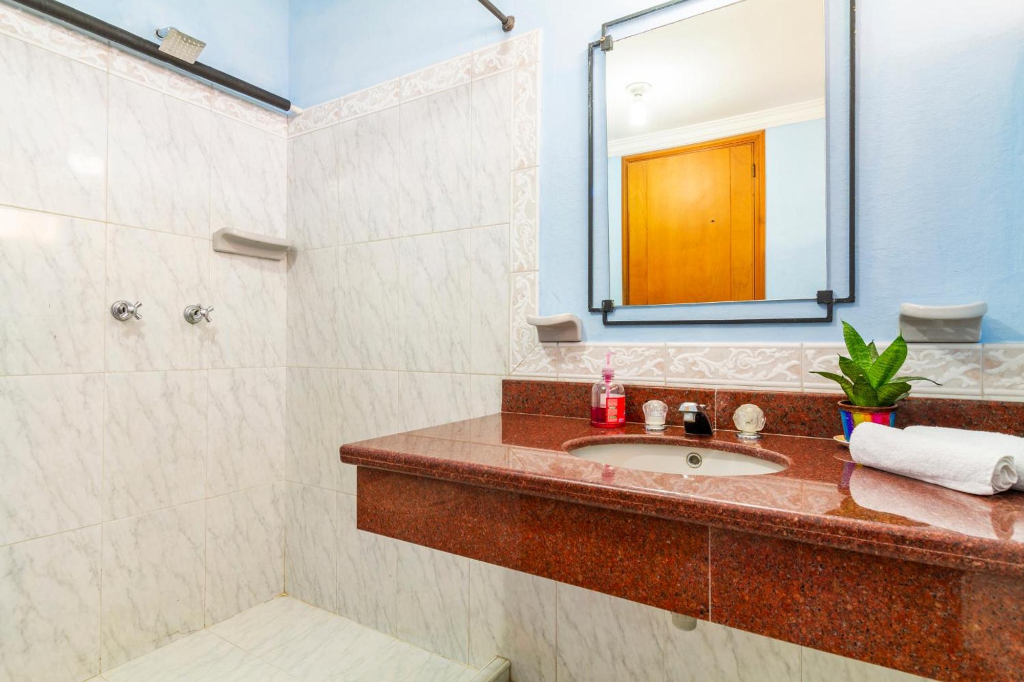 Hostal Cartagonova - Habitaciones Privadas Y Amplias Cerca A Zonas Turisticas Cartagena Exteriér fotografie
