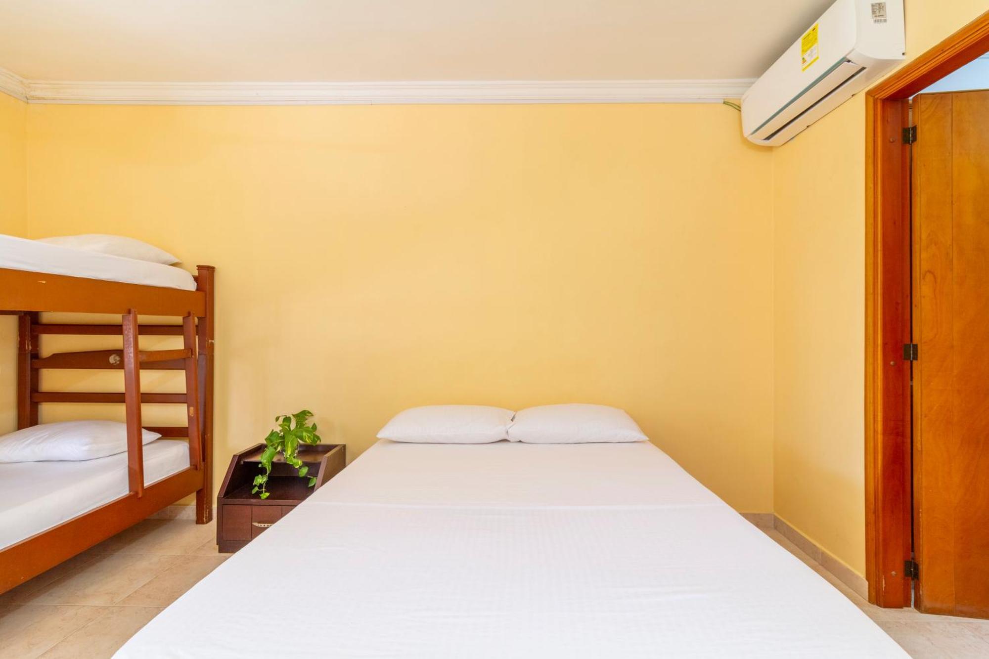 Hostal Cartagonova - Habitaciones Privadas Y Amplias Cerca A Zonas Turisticas Cartagena Exteriér fotografie